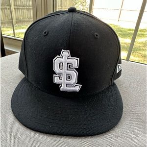 Like new Minor League 7 1/2